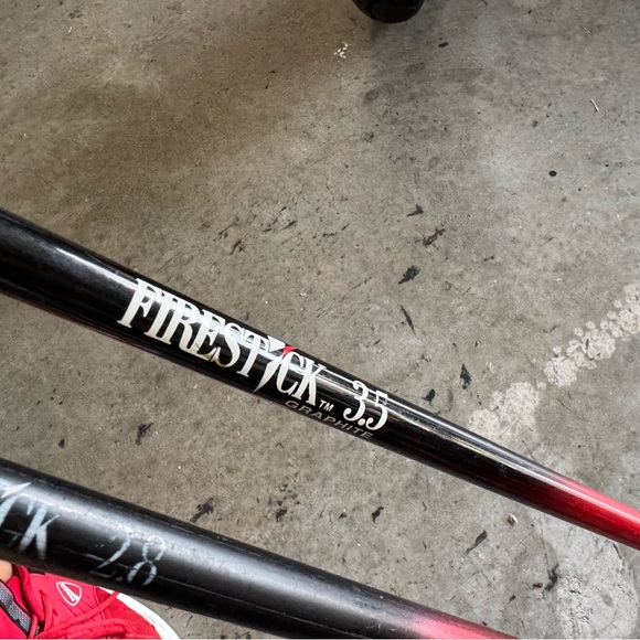 Wilson 2 pc set The whale  and killer whale
Right handed / graphite shafts - Picture 7 of 11